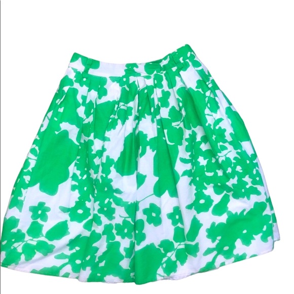 NWOT Fit To Go- Vibrant 🍏Green Floral Skirt Fully Lined SZ SMALL 100% Cotton - Picture 1 of 4